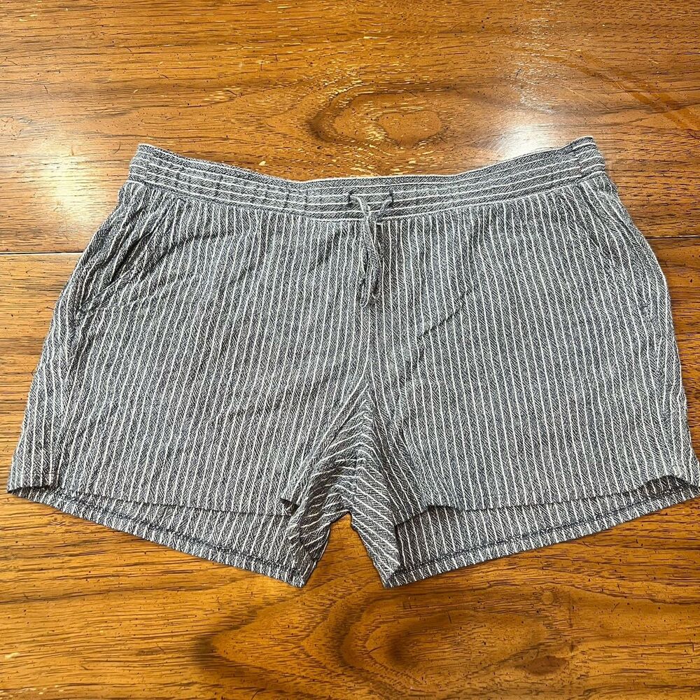 ANA A New Approach Shorts Womens Large L Gray White Striped Linen Blend Pull On